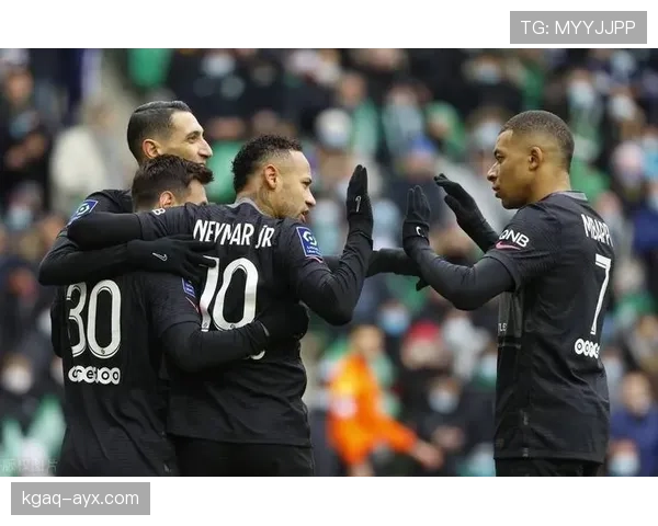 圣埃蒂安中场组织持续升级，球队强势复苏重回巅峰