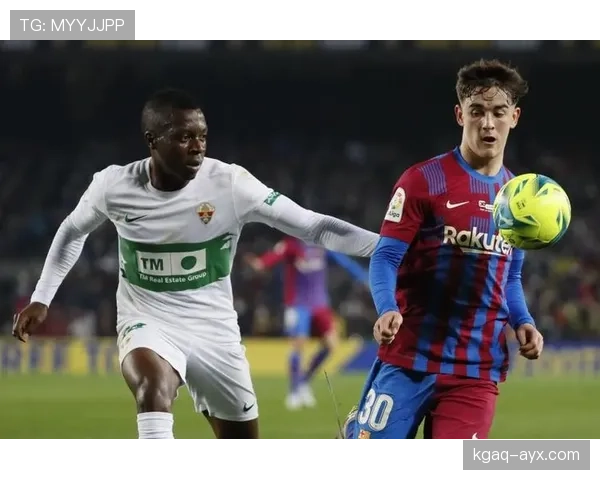 加维闪耀巴萨更衣室，稳健表现树立年轻球员新榜样