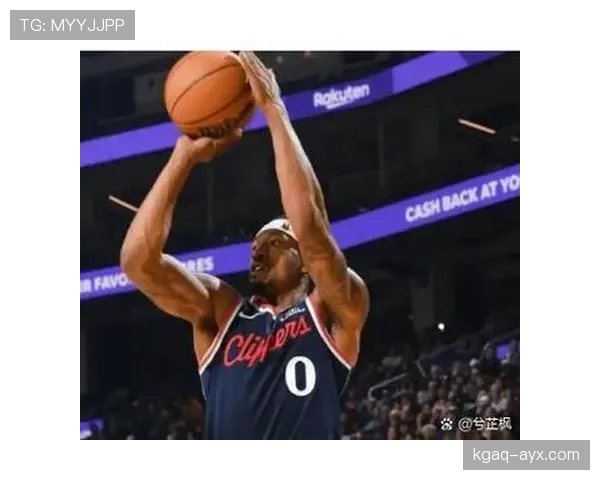 巴克利携手挡拆打出高效内线强攻显著拉开空间